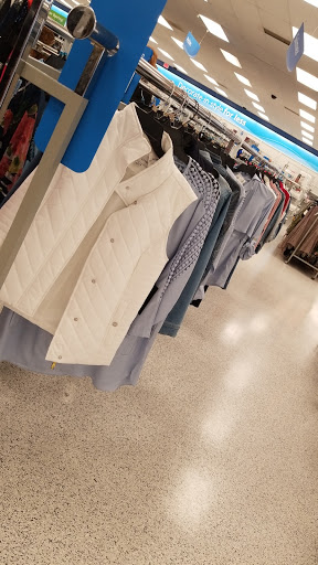 Clothing Store «Ross Dress for Less», reviews and photos, 200 Hamilton Commons, Mays Landing, NJ 08330, USA