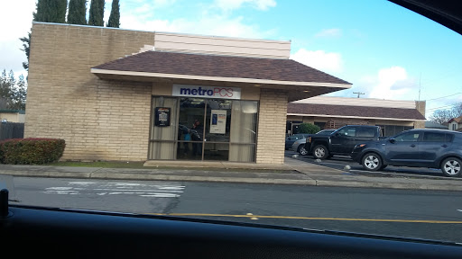 MetroPCS Authorized Dealer, 1206 S Main St, Lakeport, CA 95453, USA, 