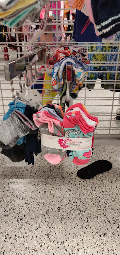 Clothing Store «Ross Dress for Less», reviews and photos, 3201 Eastway Dr, Charlotte, NC 28205, USA