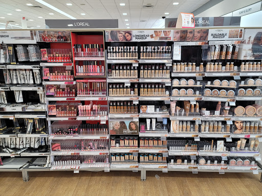 Cosmetics Store «Ulta Beauty», reviews and photos, 2155 W 22nd St #7, Oak Brook, IL 60523, USA