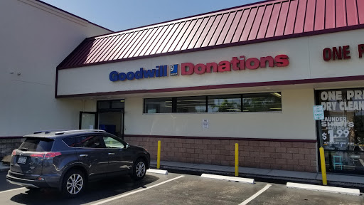 Thrift Store «Goodwill Store Deerfield Beach», reviews and photos