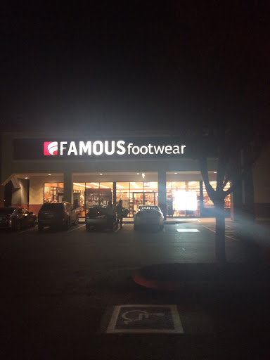Famous Footwear, 2810 W Monte Vista Ave, Turlock, CA 95380, USA, 