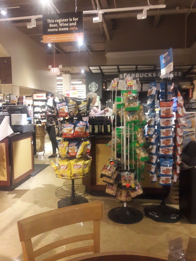 Grocery Store «Giant Food Stores», reviews and photos, 50 Wynnewood Rd, Wynnewood, PA 19096, USA