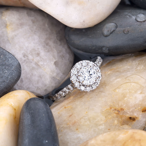 Jewelry Store «The Jewelry Exchange», reviews and photos, 15732 Tustin Village Way, Tustin, CA 92780, USA