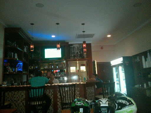 Grocery Store «Tropical Market», reviews and photos, 1617 5th Ave, Bay Shore, NY 11706, USA