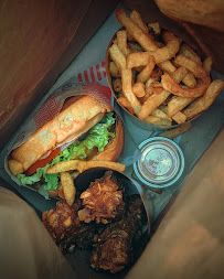 Sandwich au poulet du Restaurant Burger & Fries à Paris - n°4