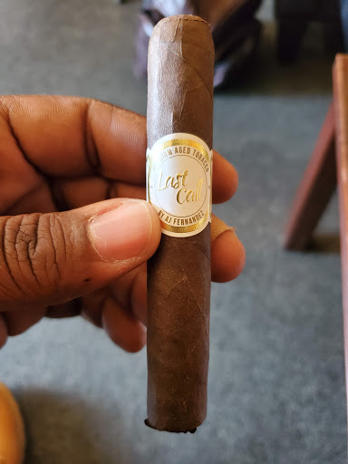 Tobacco Shop «Oakleigh Beach Tobacco», reviews and photos, 702 Wise Ave, Dundalk, MD 21222, USA