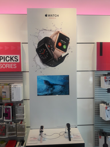 Cell Phone Store «T-Mobile», reviews and photos, 100 Promenade Pkwy A, Fayetteville, GA 30214, USA