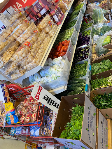 Indian Grocery Store «Apna Desh Grocery», reviews and photos, 109 E Hill Ave #107, Valdosta, GA 31601, USA