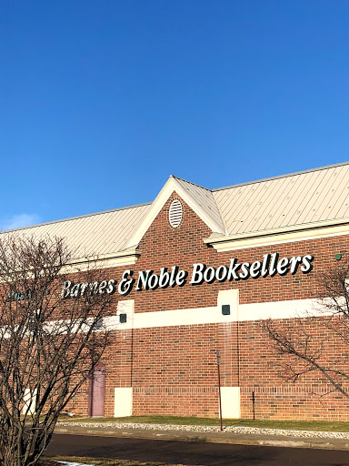 Book Store «Barnes & Noble», reviews and photos, 17111 Haggerty Rd, Northville, MI 48168, USA