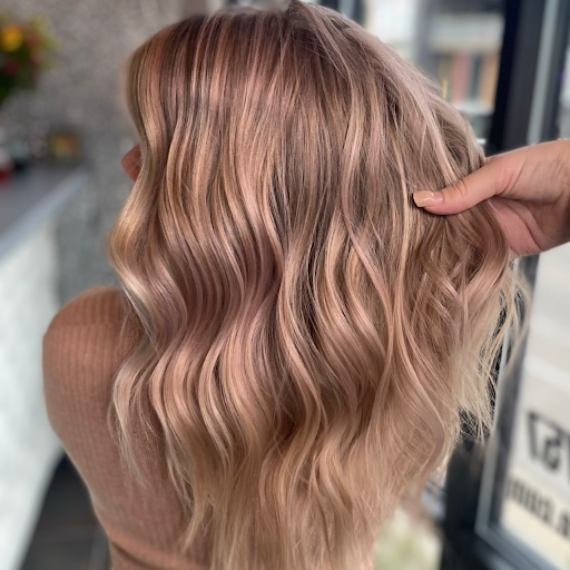 Beauty Salon «Get Dolled Up Beauty lounge», reviews and photos, 4312 N Oakland Ave, Shorewood, WI 53211, USA