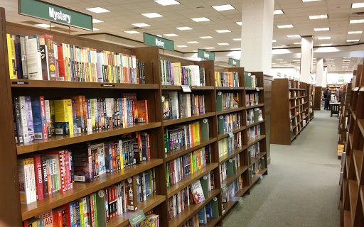 Book Store «Barnes & Noble», reviews and photos, 7700 NE 4th Plain Blvd Vancouver Plaza, Vancouver, WA 98662, USA