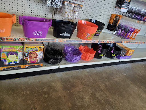 Dollar Store «Dollar Tree», reviews and photos, 11150 Research Blvd, Austin, TX 78759, USA