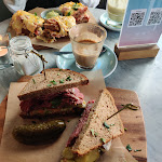 Photo n°3 de l'avis de Y. fait le 18/03/2022 à 19:49 sur le  Chinaski Tagesbar à Frankfurt