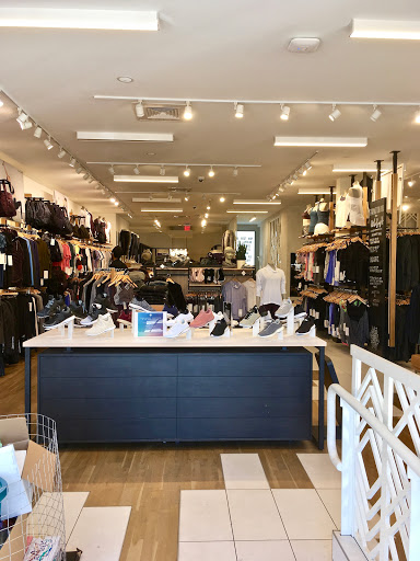 Sportswear Store «lululemon», reviews and photos, 7835 Girard Ave, La Jolla, CA 92037, USA