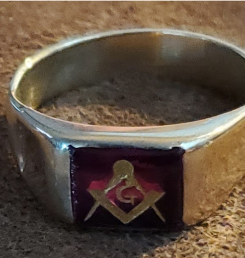 Jewelry Store «Tillis Jewelry», reviews and photos, 102 N 2nd Ave, Lewisburg, TN 37091, USA