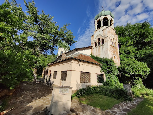 Отзиви за православна църква "Успение Богородично" в Ловеч - църква