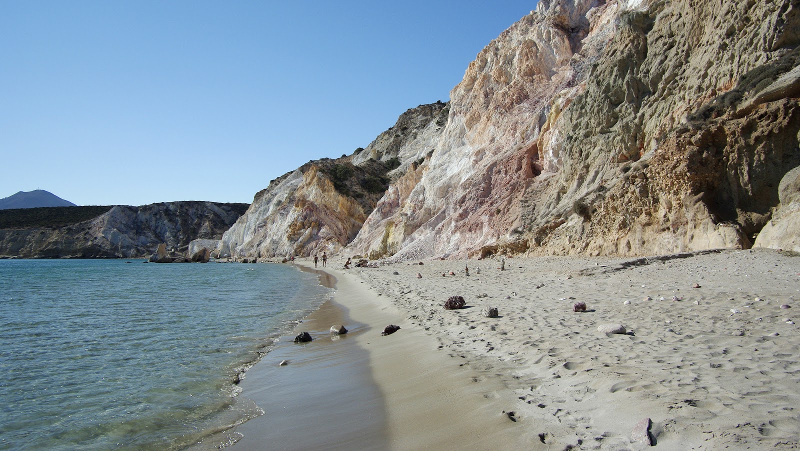 Firiplaka beach'in fotoğrafı geniş plaj ile birlikte