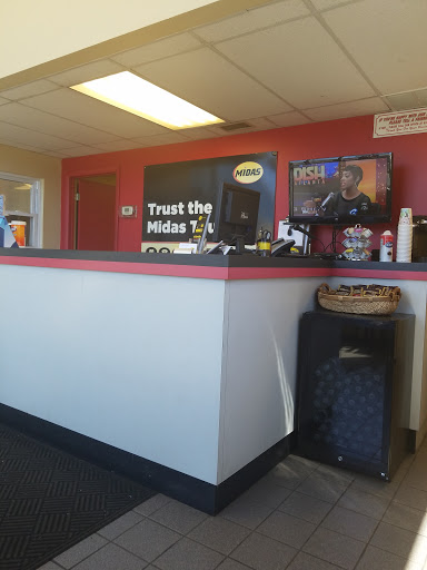 Car Repair and Maintenance «Midas», reviews and photos, 1117 Gravois Rd, Fenton, MO 63026, USA