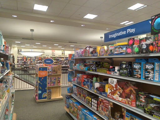 Book Store «Barnes & Noble Booksellers Clackamas Town Ctr Mall», reviews and photos, 12000 SE 82nd Ave, Portland, OR 97086, USA