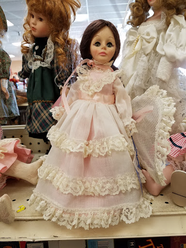 Thrift Store «Goodwill», reviews and photos, 26883 Bouquet Canyon Rd, Santa Clarita, CA 91350, USA