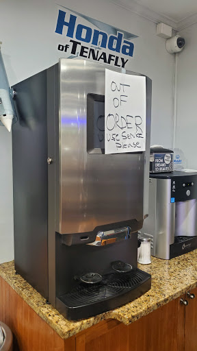 Honda Dealer «Honda of Tenafly», reviews and photos, 28 County Rd, Tenafly, NJ 07670, USA
