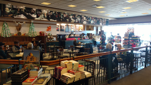 Book Store «Barnes & Noble Booksellers Maple Grove», reviews and photos, 8040 Wedgewood Ln N, Maple Grove, MN 55369, USA
