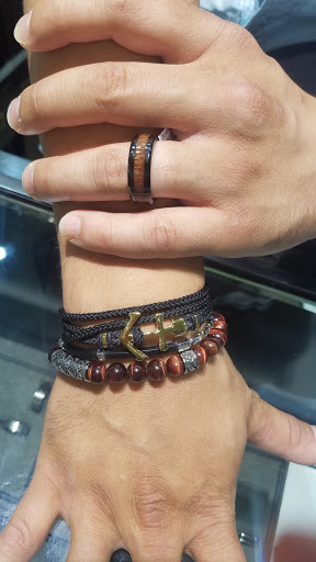 Jeweler «Arezzo Jewelers», reviews and photos, 3118 N Harlem Ave, Chicago, IL 60634, USA