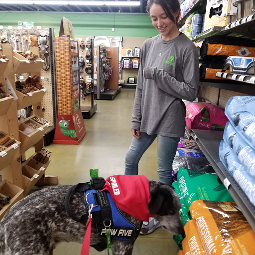 Pet Supply Store «Zamzows on Franklin Blvd», reviews and photos, 1201 Franklin Blvd, Nampa, ID 83687, USA
