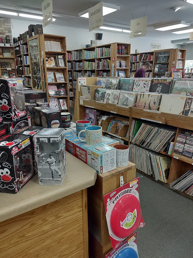 Book Store «Half Price Books», reviews and photos, 2041 Ford Pkwy, St Paul, MN 55116, USA