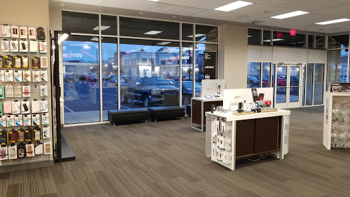 Cell Phone Store «Verizon», reviews and photos, 1130 Levis Commons Blvd, Perrysburg, OH 43551, USA