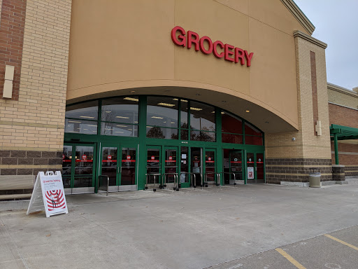 Department Store «Target», reviews and photos, 111 Pioneer Trail, Chaska, MN 55318, USA