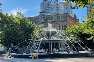 Berczy Park Dog Fountain image