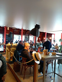 Atmosphère du Restaurant A L'assiette à Brive-la-Gaillarde - n°13