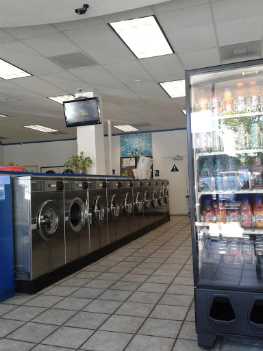 Laundromat «College Laundry», reviews and photos, 4756 N Pershing Ave, Stockton, CA 95207, USA