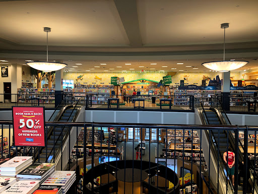 Book Store «Barnes & Noble», reviews and photos, 1430 Plaza Pl, Southlake, TX 76092, USA