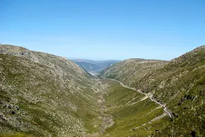 Glacial Valley of Zêzere image