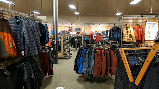 Camping Store «REI», reviews and photos, 11581 Fountains Dr, Maple Grove, MN 55369, USA
