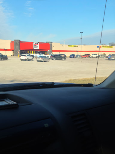 Sporting Goods Store «Big R Store Crawfordsville», reviews and photos, 1601 US-231, Crawfordsville, IN 47933, USA