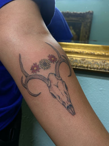 Tattoo Shop «Custom Ink Tattoo», reviews and photos, 6646 San Pedro Ave, San Antonio, TX 78216, USA