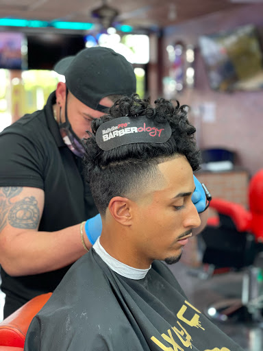 Barber Shop «Luxury Cuts 305 Barber Shop», reviews and photos, 11244 SW 137th Ave, Miami, FL 33186, USA