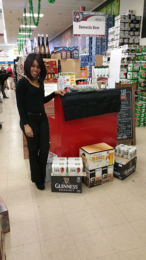 Liquor Store «Amity Wine & Spirit Co», reviews and photos, 95 Amity Rd, New Haven, CT 06515, USA