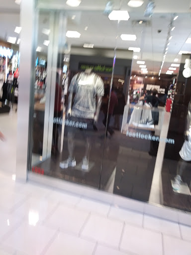 Shopping Mall «Cherry Hill Mall», reviews and photos, 2000 NJ-38, Cherry Hill, NJ 08002, USA