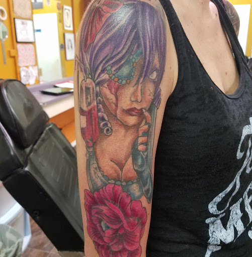 Tattoo Shop «AAA Majestik Creations», reviews and photos, 227 E High St, Mooresville, IN 46158, USA