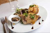 Confit de canard du Restaurant français Auberge Le Mirandol à Sarlat-la-Canéda - n°1