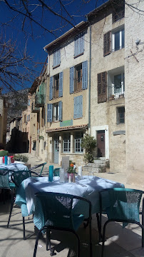 Atmosphère du Restaurant français La Vieille Auberge à Gréolières - n°7