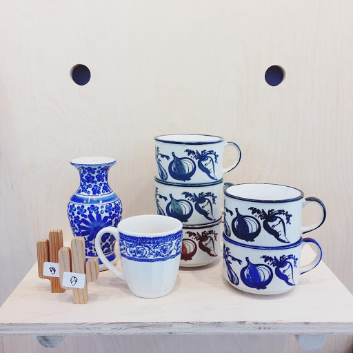 Thrift Store «Common Threads - Thrift, Decor, and More», reviews and photos, 22049 Lorain Rd, Fairview Park, OH 44126, USA