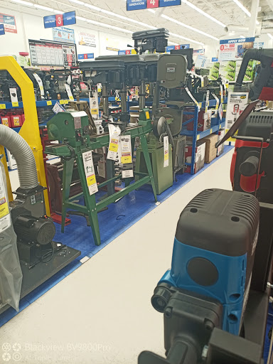 Hardware Store «Harbor Freight Tools», reviews and photos, 1704 E Belt Line Rd, Richardson, TX 75081, USA