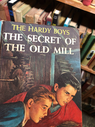 Used Book Store «All Books», reviews and photos, 410 Broad St, Chattanooga, TN 37402, USA