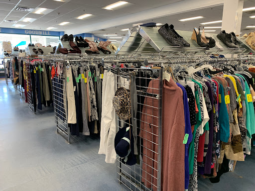 Thrift Store «Goodwill Industries of the Chesapeake, Inc.», reviews and photos, 208 S Bridge St, Elkton, MD 21921, USA